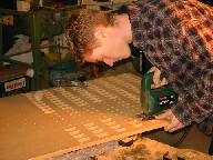 [Highlander beim sägen]